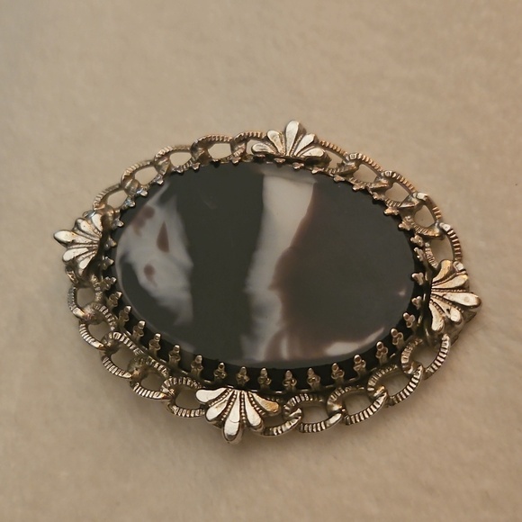 Vintage Art Nouveau Polished Amethyst Brooch - Picture 4 of 6